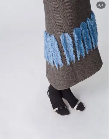 ebure 매장 한정 프릴 헤링본 스커트 38 새상품