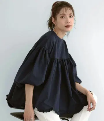 Meraki. 벌룬 실루엣 절개 상의 네이비