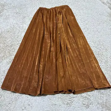 뷰티앤유스 플리츠 스커트