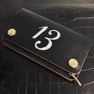 트래커 월렛 미들