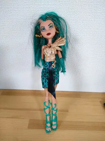 몬스터 하이 네페라