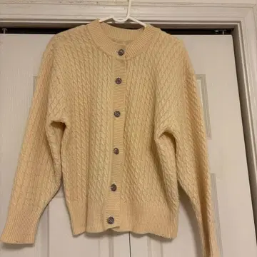 케이블 니트 가디건