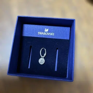 스와로브스키 귀걸이 한쪽