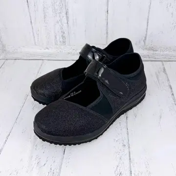 미사용급 새상품급 누디워크 스니커즈 24cm