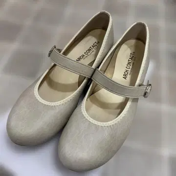 ARCH CONTACT 메리 제인 슈즈 라이트 베이지