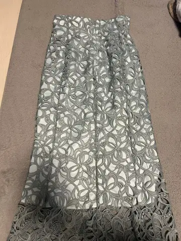 SNIDEL 레이스 타이트 스커트 그레이