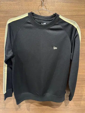 NEW ERA 블랙 저지 M