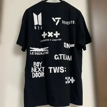 유니버셜 HYBE T셔츠