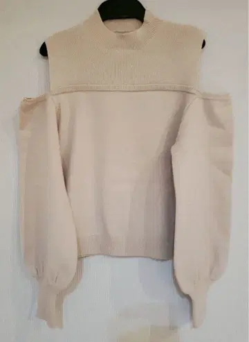 31 Sons de mode 오프숄더 리브 니트 베이지