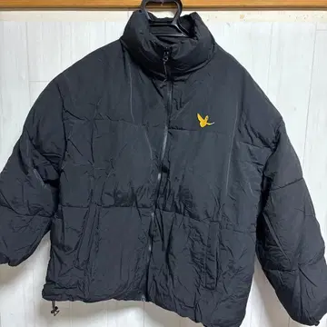 블랙 다운 자켓 WHAT IT ISN'T 리버서블