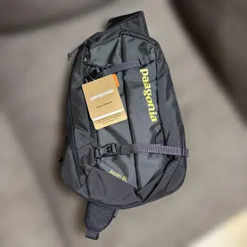 [ 미사용 새상품 ] 파타고니아 아톰 슬링 8L 숄더백