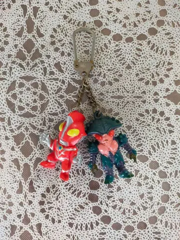 이데미츠 울트라맨 제아스 울트라맨 제아스 & 벤젠 외계인 키링