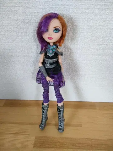 에버 애프터 하이 드래곤 게임즈 버전 포피 오헤어 인형