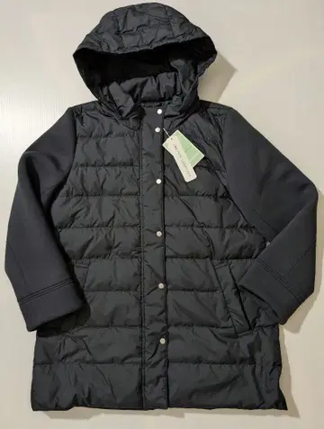 네이비 후드 부착 다운 자켓