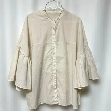 밴딩 프릴 슬리브 셔츠와 머리띠 마계노 리리무