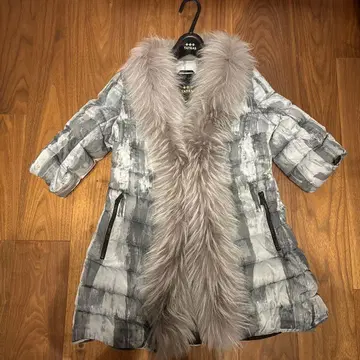 TATRAS 퍼 포함 다운 자켓 그레이 계열