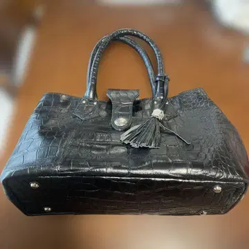 크로커다일풍 블랙 토트백 천연 가죽