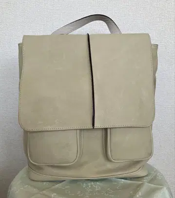 [ 새상품.일본제 ] 화이트 베이지 가죽 백팩