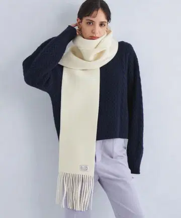 빅 아이보리 프린지 머플러