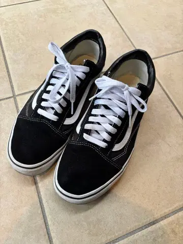 Vans 블랙/화이트 스니커즈