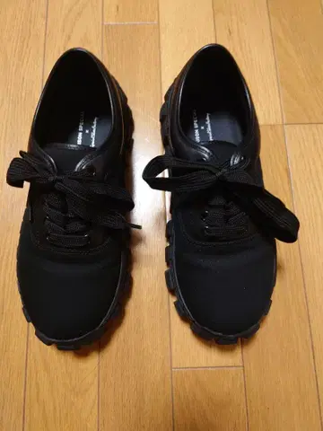 MAISON SPECIAL 캔버스 스니커즈