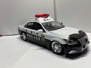 칭다오 문화교재사 크라운 순찰차 완성품