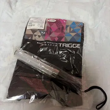 아이돌리쉬 세븐 1st LIVE T셔츠 (TRIGGER) 응원봉