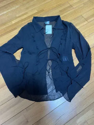 H&M DIVIDED 블랙 셔츠 XS