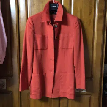 아크리스의 오렌지 컬러 테일러드 자켓 캐시미어 100%