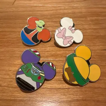 Disney 미키 모양 핀 배지 4개 세트