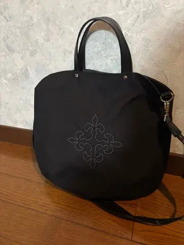 Russet 블랙 숄더백