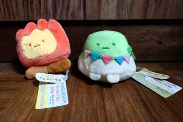 수달과 스밋코 캠핑 테마 여름 산 캠프파이어