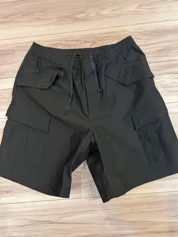 다이와 카고 숏팬츠 블랙