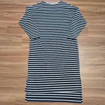 보더 긴팔 티셔츠 원피스 미사용 택 포함 헬리한센