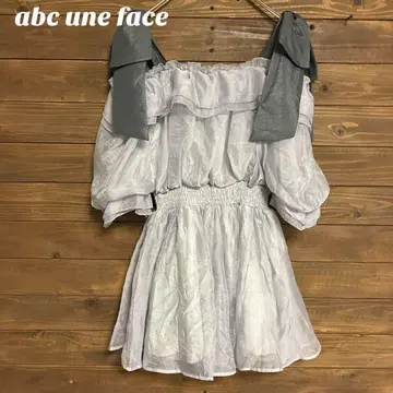 [ abc une face ] 페미닌 오프숄더 미니 원피스 F
