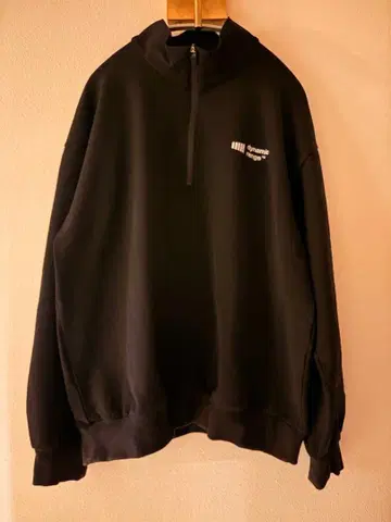 EDIFICE dynamic range clubhaus 하프 지퍼