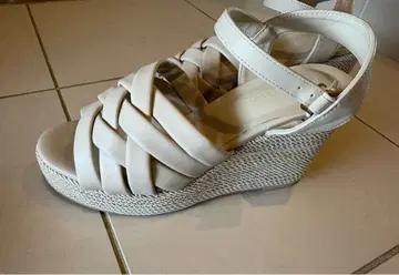 PROPORTION BODY DRESSING 웨지힐 샌들