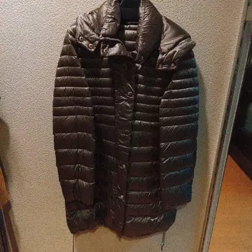 브라운 후드 부착 다운 자켓 미사용 새상품