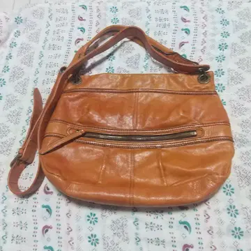 Dakota 오렌지 가죽 숄더백