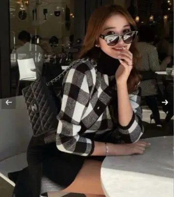 쉘러 블록 체크 앙상블 니트