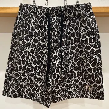 Re:room 레오파드 무늬 숏팬츠 택 포함 미사용 새상품