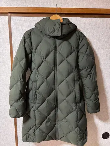 유니클로 올리브 그린 퀼팅 다운 자켓