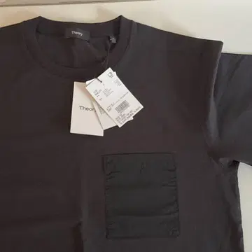Theory 블랙 T셔츠 S사이즈 포켓 부착 미사용 새상품