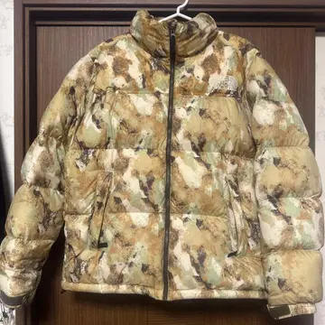 THE NORTH FACE 카모플라쥬 다운 자켓