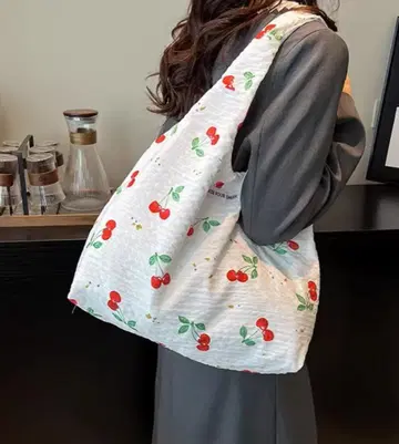 체리 패턴 에코백 35cm