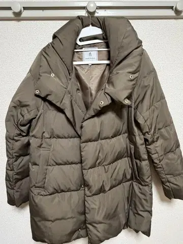 로페피크닉 ROPE PICNIC 카키 후드 부착 다운 자켓