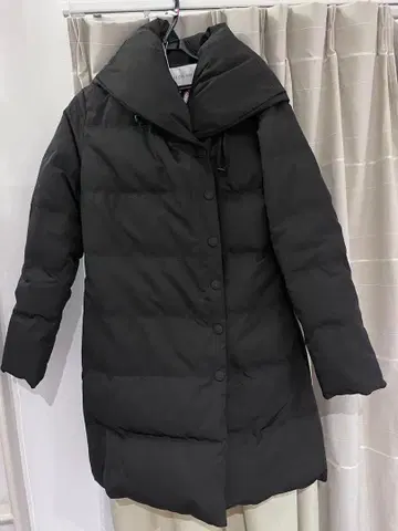 [ 새상품급*배송비 포함 ] 르쉘 블루 다운 코트 롱 블랙