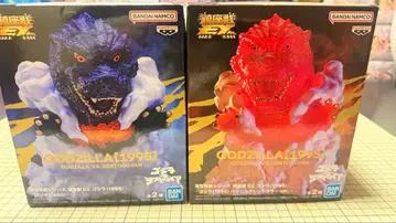 고질라 1995 디스트로이어 vs 고질라 피규어 세트