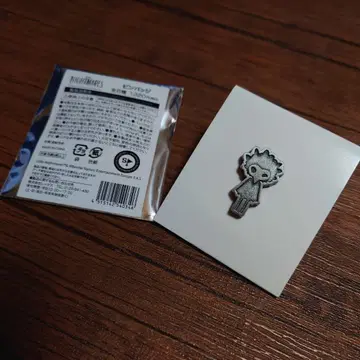 리틀 나이트메어 핀 배지 로우