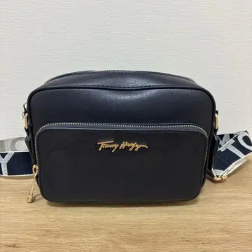 타미힐피거 숄더백 블랙